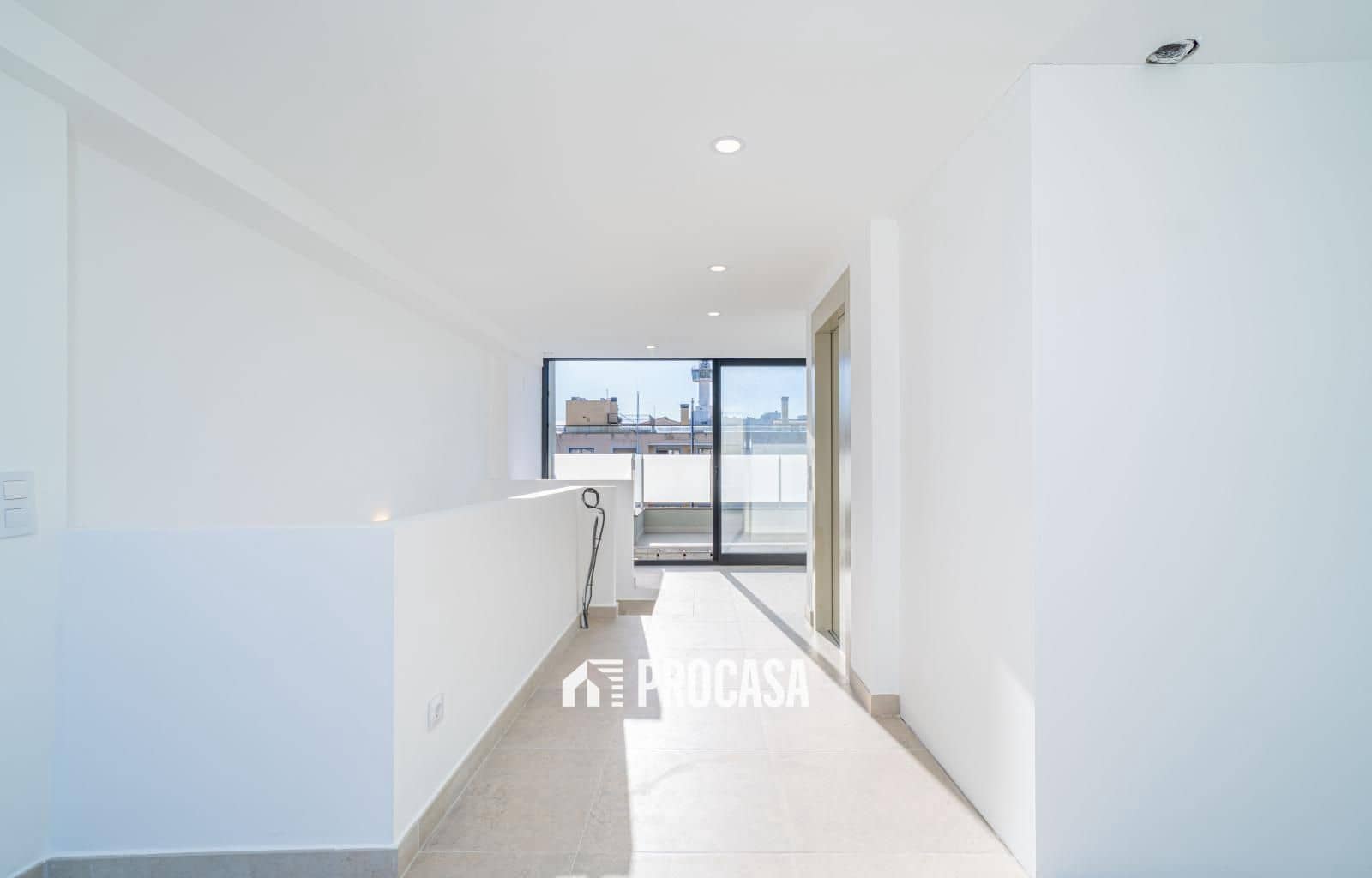 4 chambre Villa/Maison à vendre à Empuriabrava avec garage - 670 000 € (Ref: 9354049)