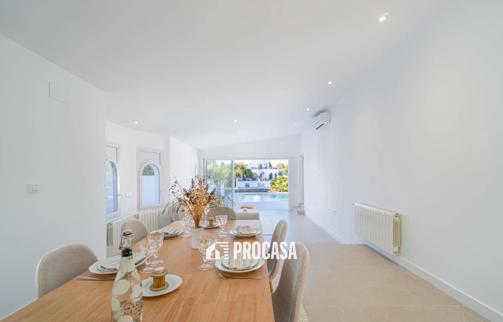 3 chambre Villa/Maison à vendre à Empuriabrava avec piscine garage - 1 050 000 € (Ref: 9369031)