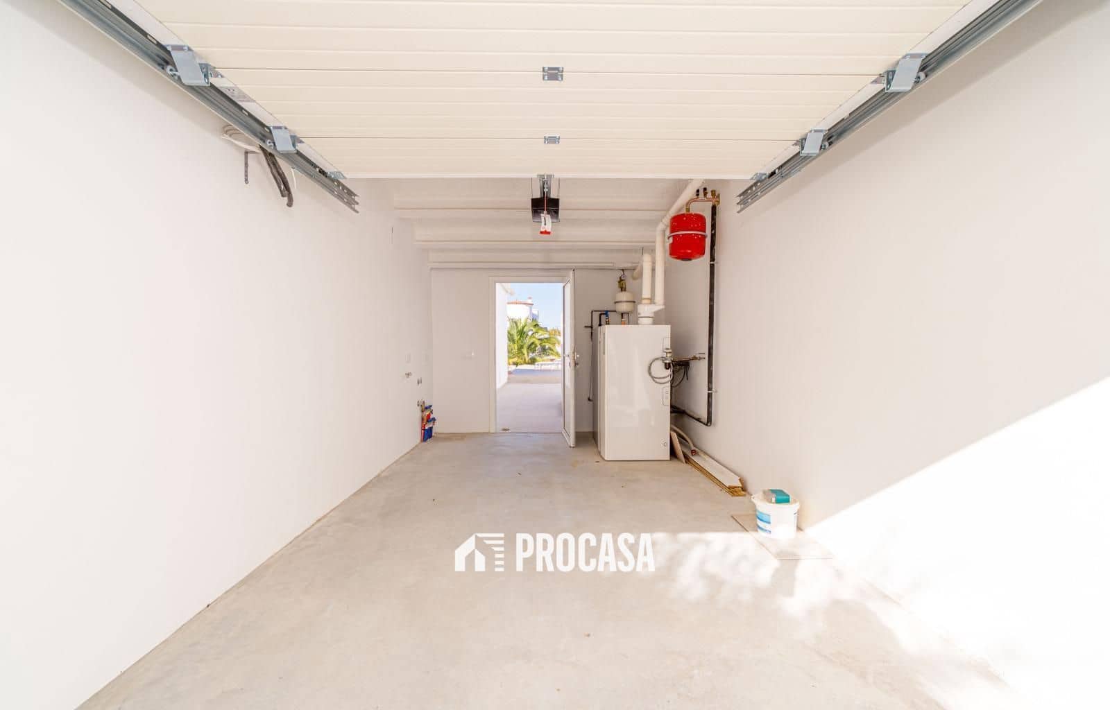 3 chambre Villa/Maison à vendre à Empuriabrava avec piscine garage - 1 050 000 € (Ref: 9369031)
