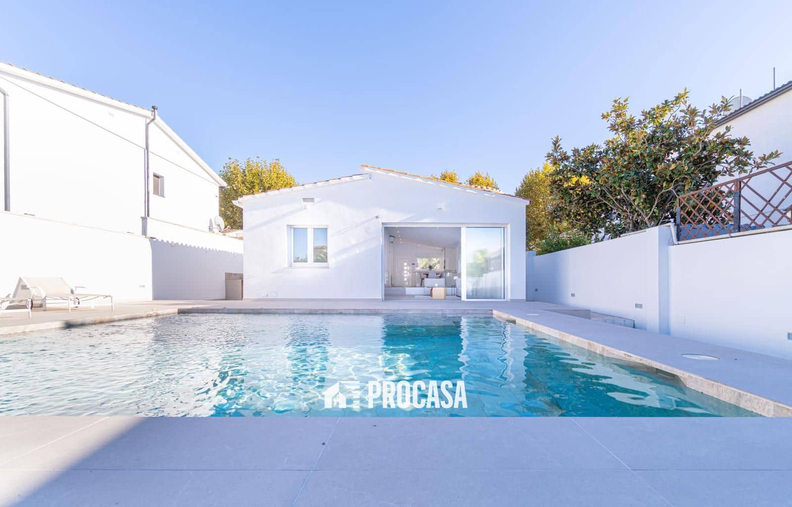 3 chambre Villa/Maison à vendre à Empuriabrava avec piscine garage - 1 050 000 € (Ref: 9369031)