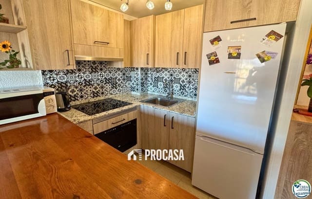 1 sovrum Lägenhet till salu i Roses - 140 000 € (Ref: 9377996)