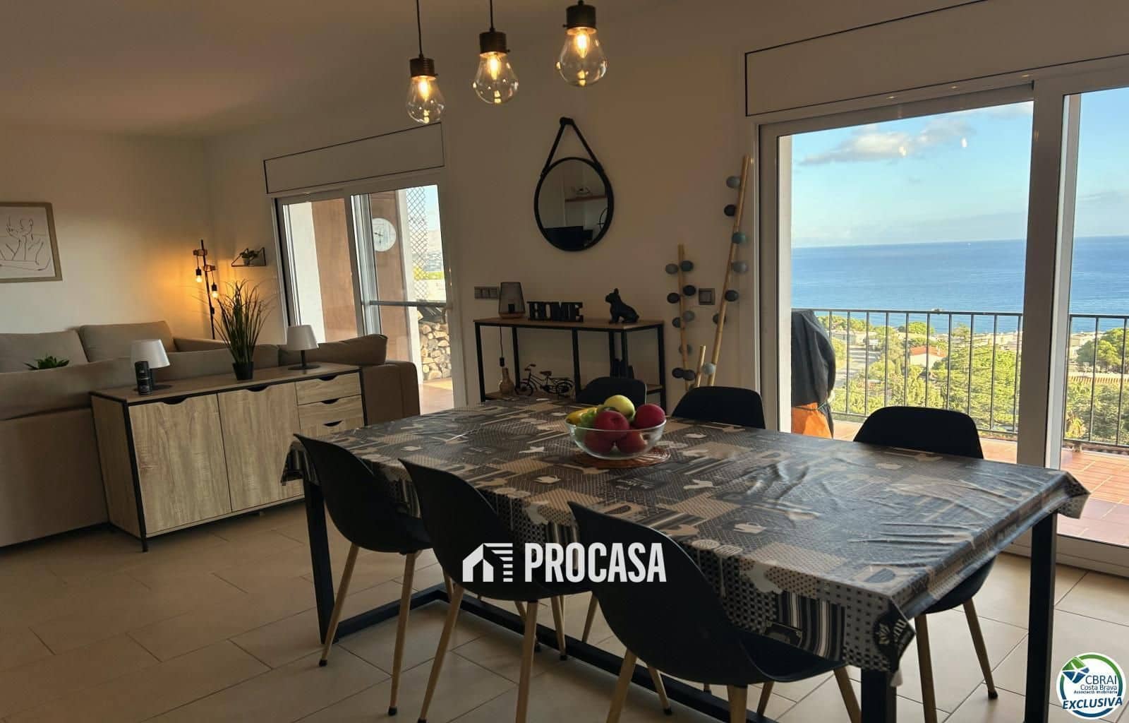 3 makuuhuone Asunto myytävänä paikassa Llanca mukana 
autotalli - 320 000 € (Ref: 9379587)