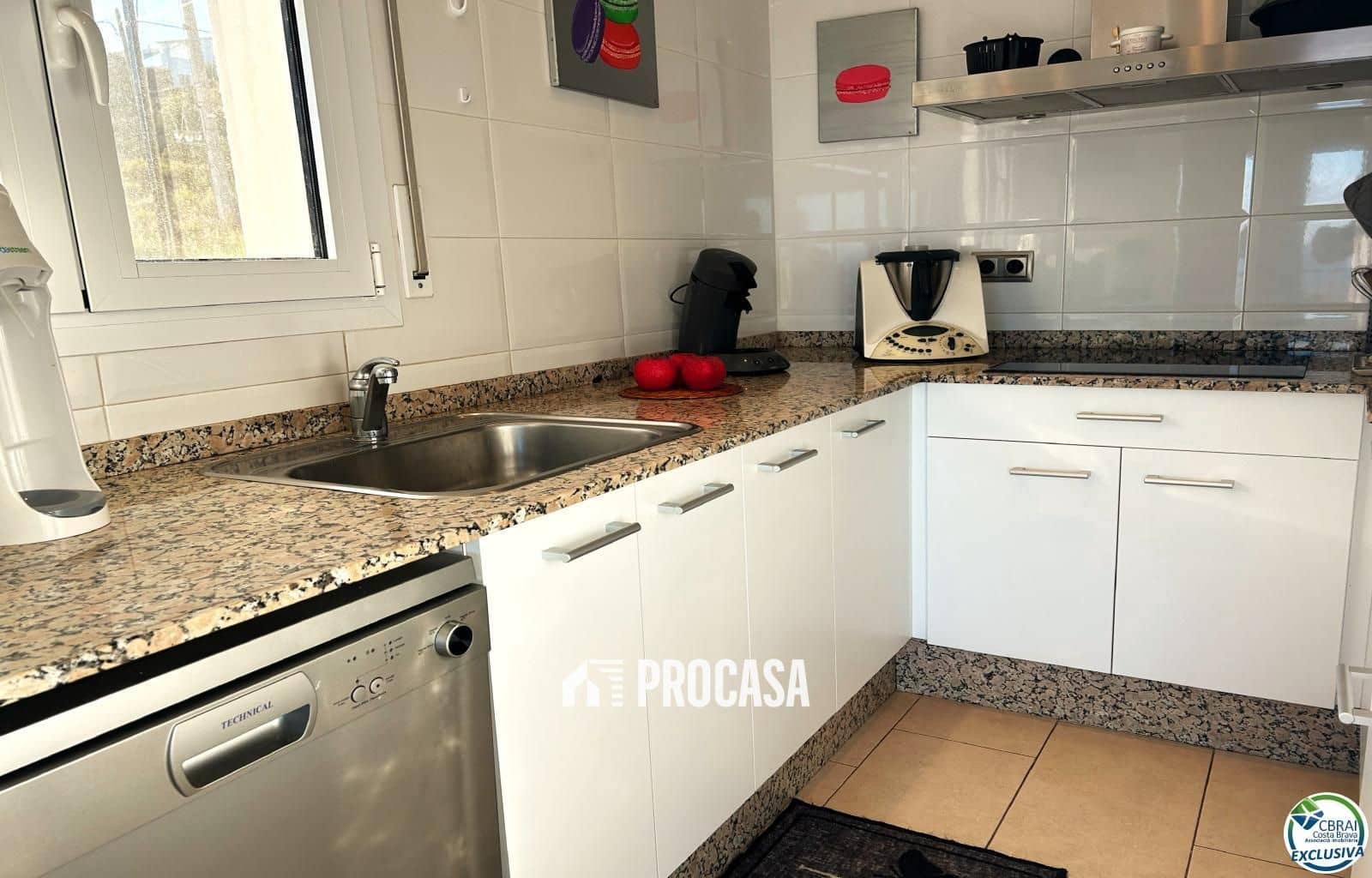 3 makuuhuone Asunto myytävänä paikassa Llanca mukana 
autotalli - 320 000 € (Ref: 9379587)