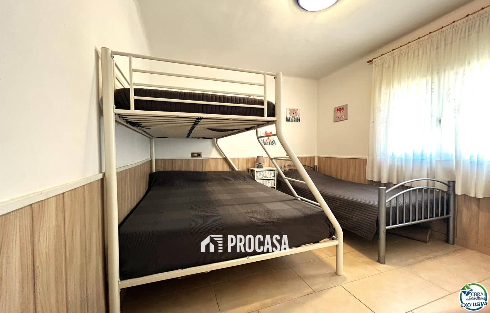 3 makuuhuone Asunto myytävänä paikassa Llanca mukana 
autotalli - 320 000 € (Ref: 9379587)