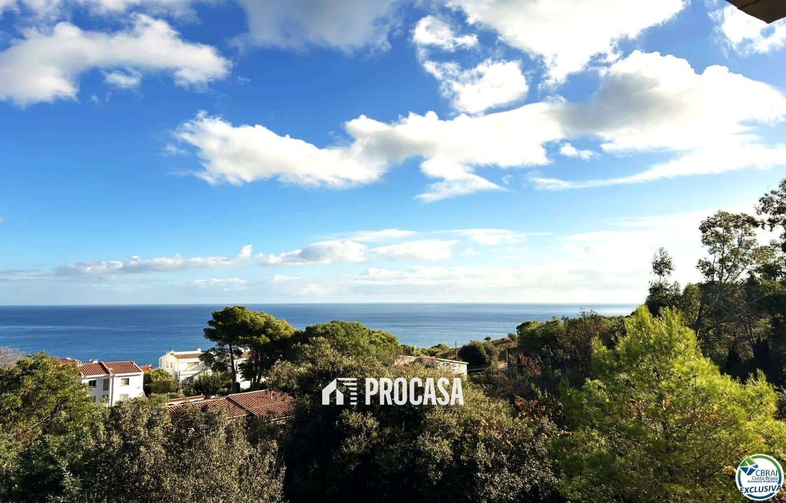 3 makuuhuone Asunto myytävänä paikassa Llanca mukana 
autotalli - 320 000 € (Ref: 9379587)