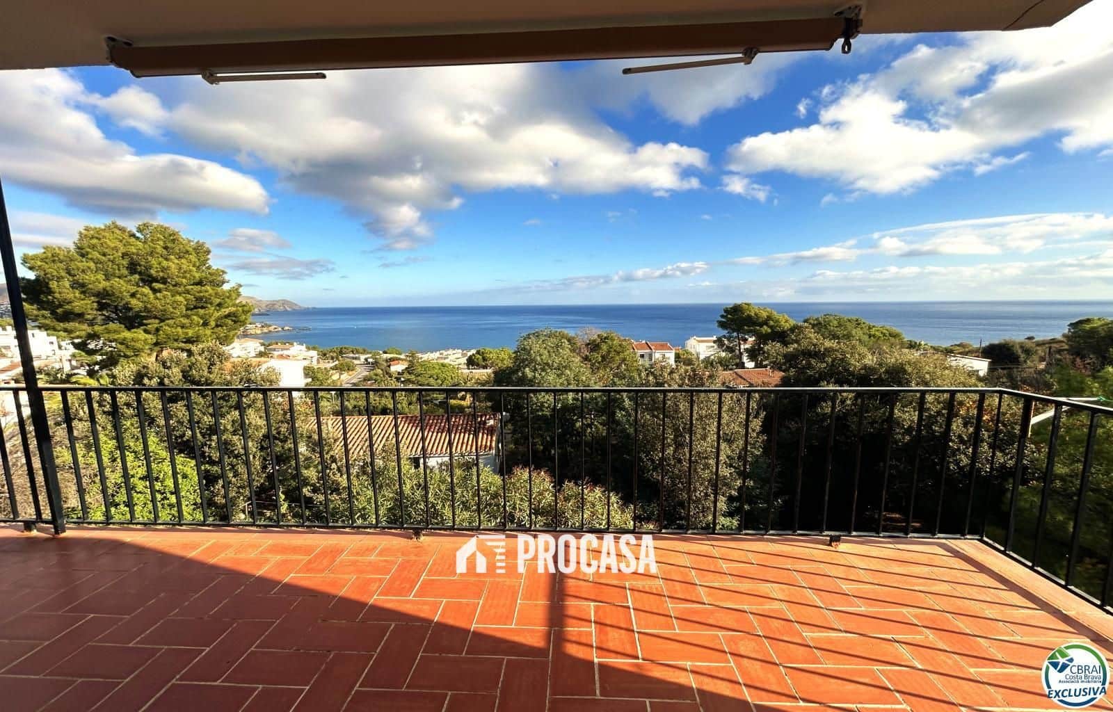 3 makuuhuone Asunto myytävänä paikassa Llanca mukana 
autotalli - 320 000 € (Ref: 9379587)