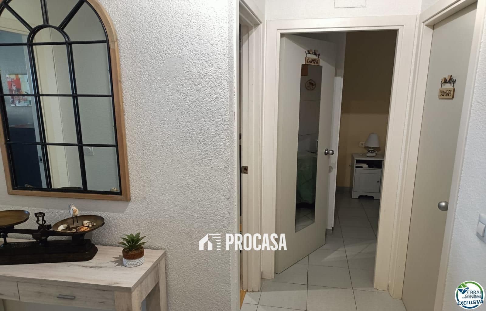 2 bedroom Flat for sale in Roses - € 249,000 (Ref: 9386164)