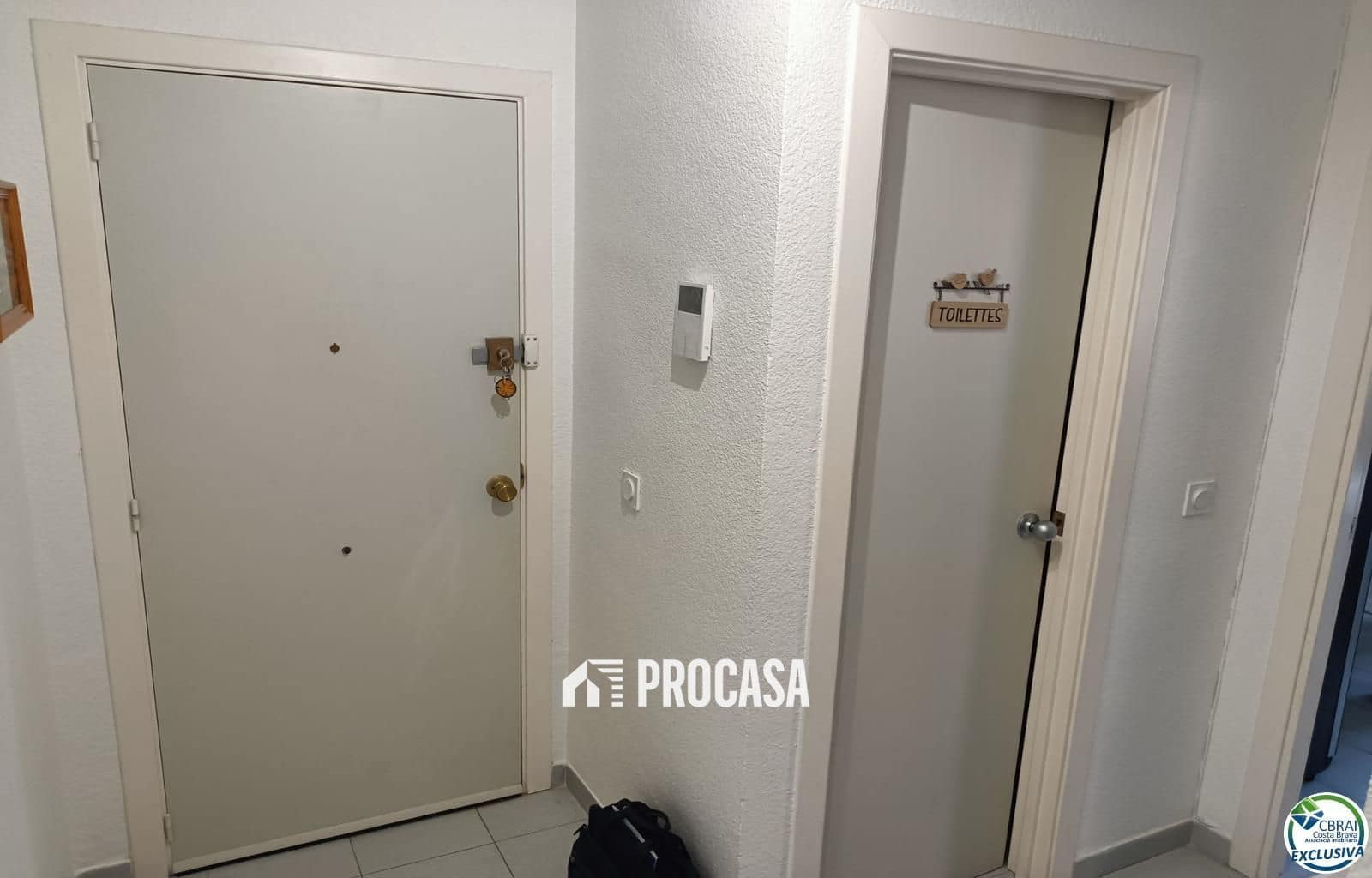 2 bedroom Flat for sale in Roses - € 249,000 (Ref: 9386164)