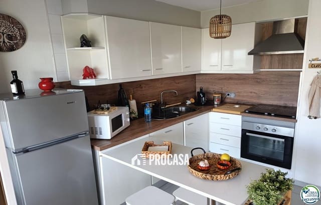 Piso de 2 habitaciones en Roses en venta - 249.000 € (Ref: 9386164)