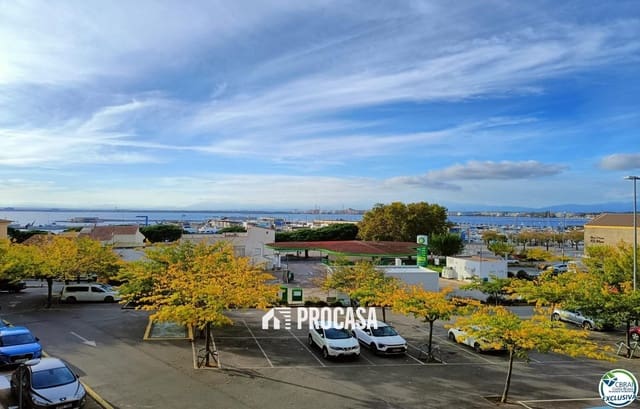 Piso de 2 habitaciones en Roses en venta - 249.000 € (Ref: 9386164)