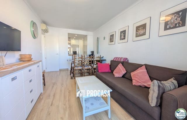 2 bedroom Flat for sale in Empuriabrava, Castelló d'Empúries - € 255,000 (Ref: 9396634)