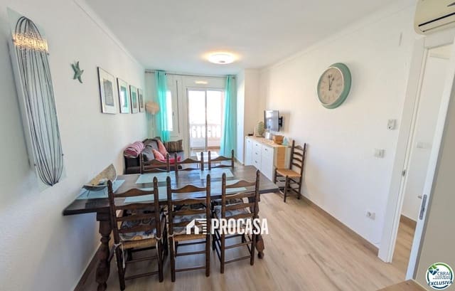 2 bedroom Flat for sale in Empuriabrava, Castelló d'Empúries - € 255,000 (Ref: 9396634)