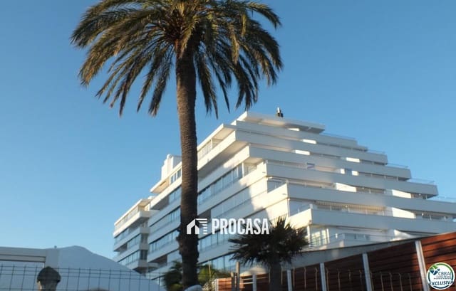 1 bedroom Flat for sale in Santa Margarida, Roses with pool - € 179,000 (Ref: 9396635)