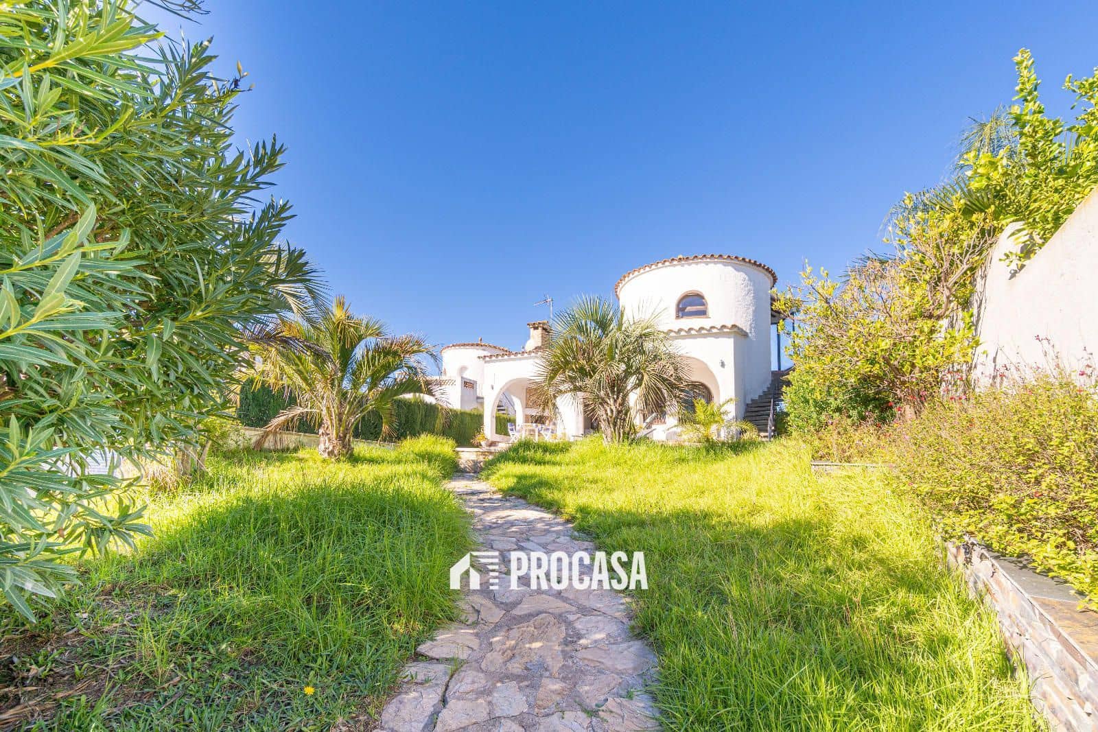 4 Zimmer Villa zu verkaufen in Empuriabrava mit Pool Garage - 890.000 € (Ref: 9399645)