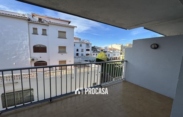 1 bedroom Flat for sale in Empuriabrava, Castelló d'Empúries - € 125,000 (Ref: 9405846)
