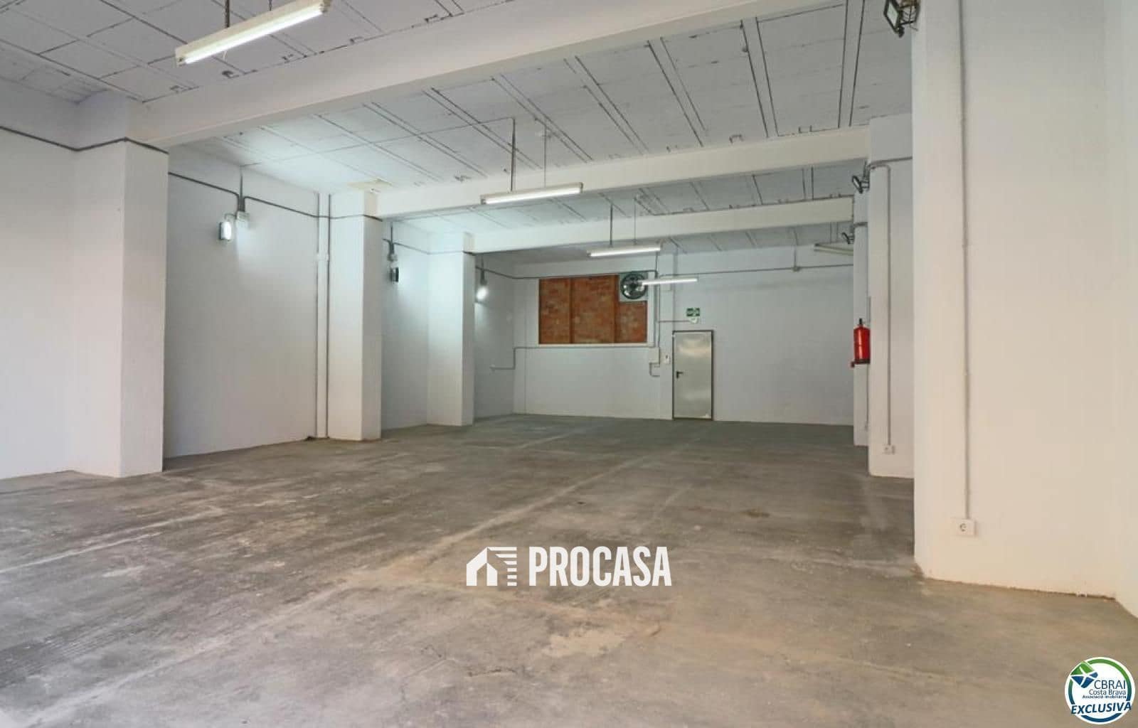 Commercieel te koop in Figueres - € 135.000 (Ref: 9409702)