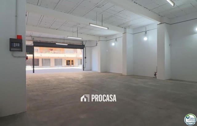 Erhverv til salg i Figueres - € 135.000 (Ref: 9409702)
