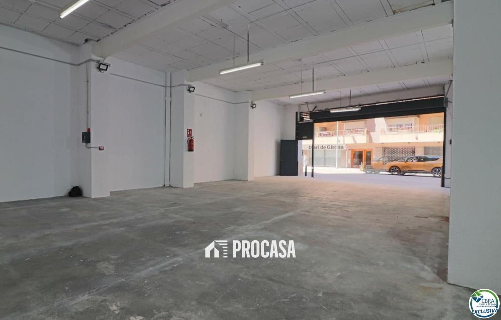 Commercieel te koop in Figueres - € 135.000 (Ref: 9409702)