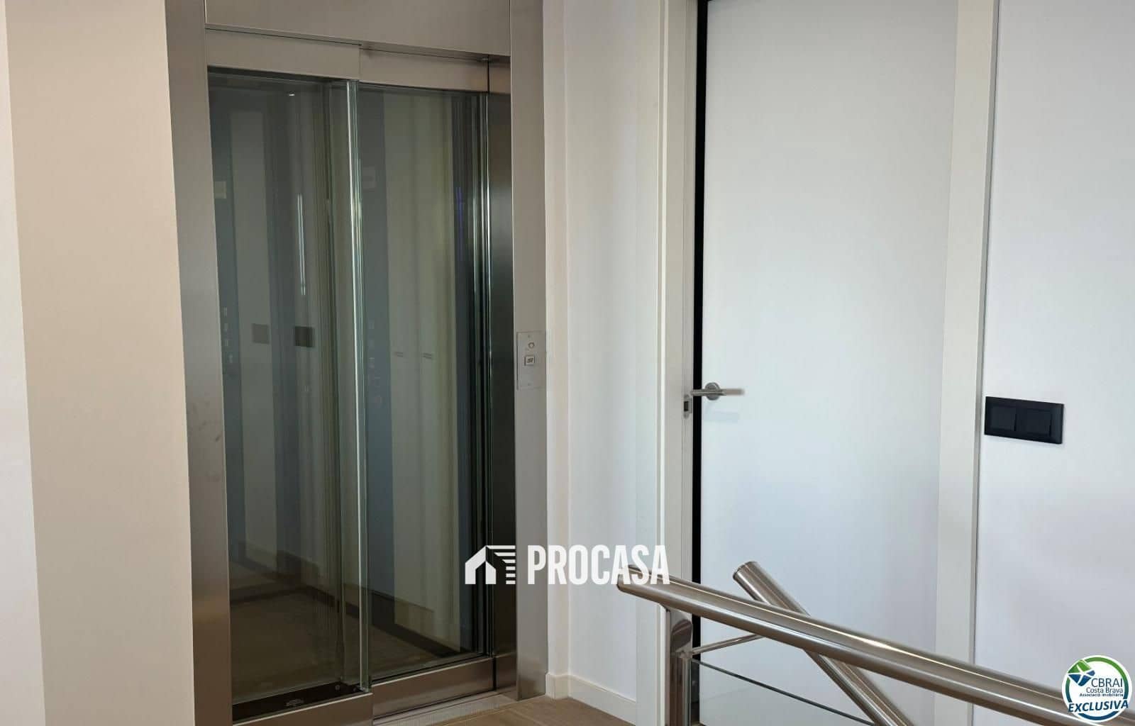 3 soverom Villa til salgs i Roses med svømmebasseng garasje - € 1 700 000 (Ref: 9420633)