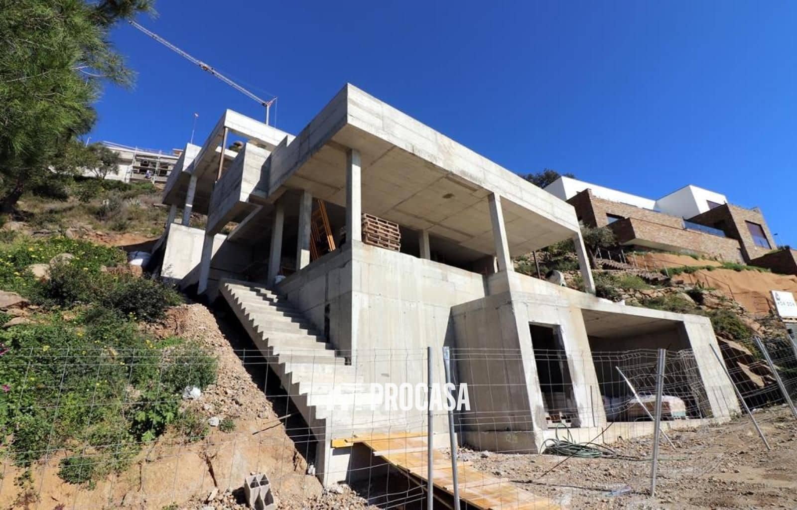 4 Zimmer Villa zu verkaufen in Roses mit Pool - 1.045.000 € (Ref: 9423984)