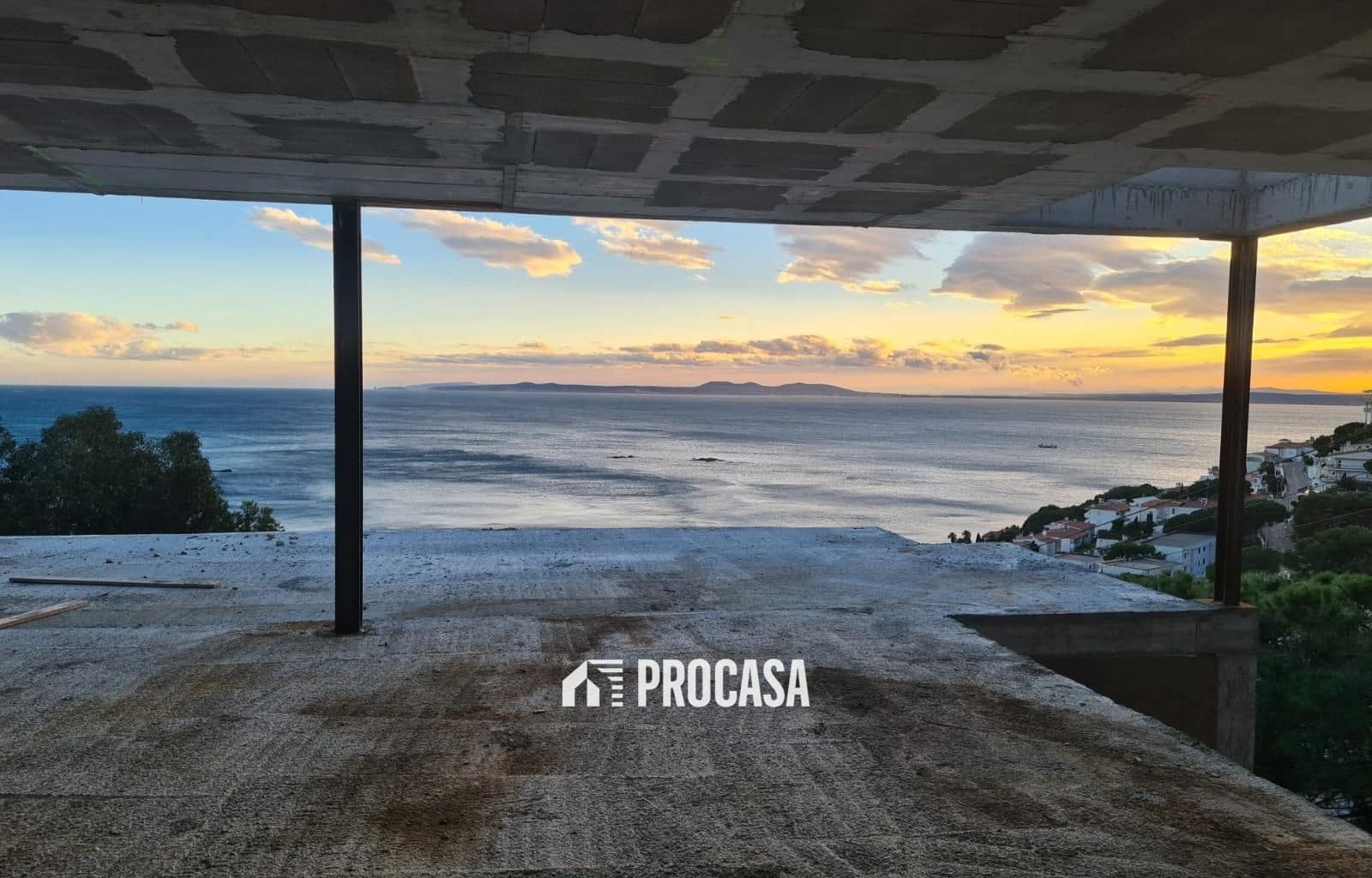 4 Zimmer Villa zu verkaufen in Roses mit Pool - 1.045.000 € (Ref: 9423984)