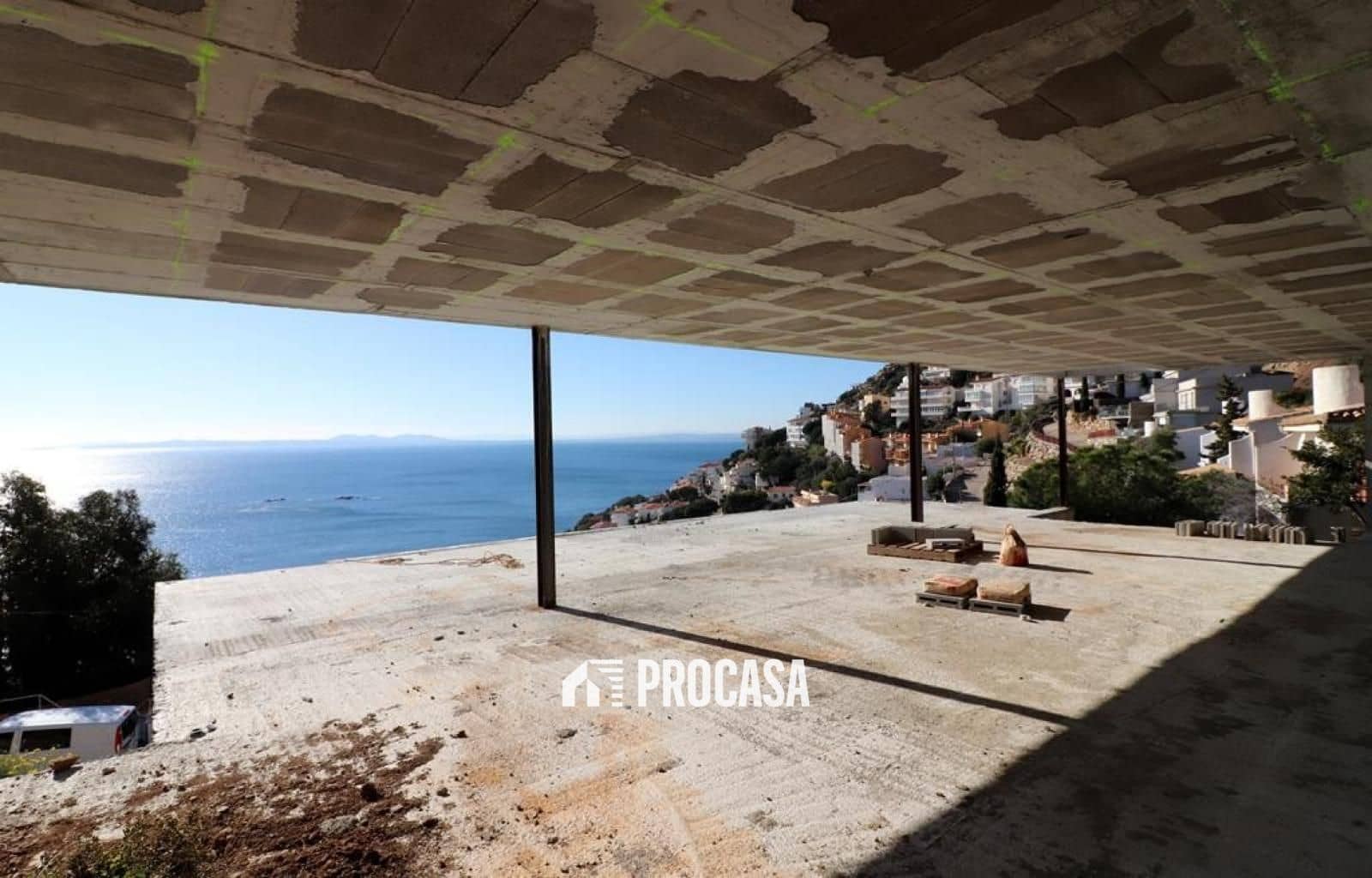 4 Zimmer Villa zu verkaufen in Roses mit Pool - 1.045.000 € (Ref: 9423984)