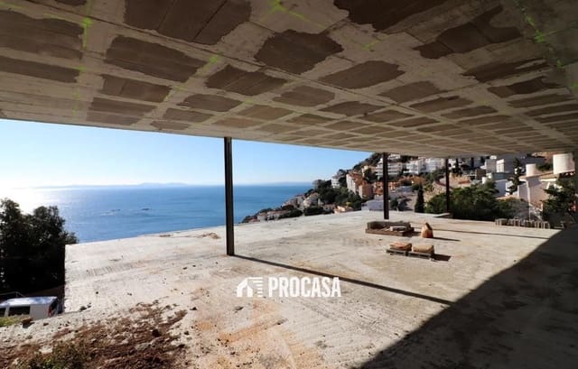 4 Zimmer Villa zu verkaufen in Roses mit Pool - 1.045.000 € (Ref: 9423984)