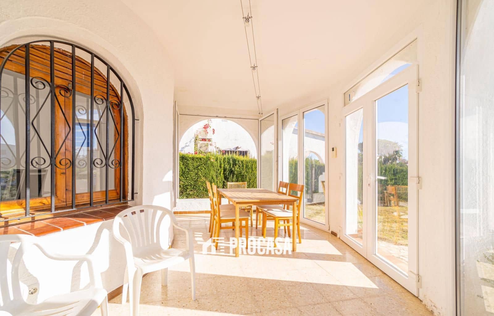 3 chambre Villa/Maison à vendre à Empuriabrava avec garage - 860 000 € (Ref: 9425849)
