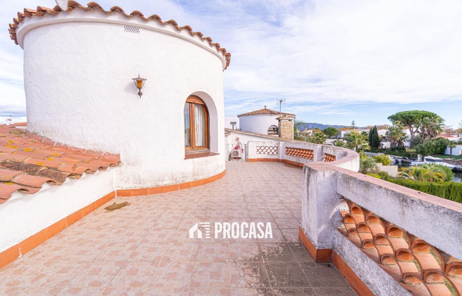 3 chambre Villa/Maison à vendre à Empuriabrava avec garage - 860 000 € (Ref: 9425849)