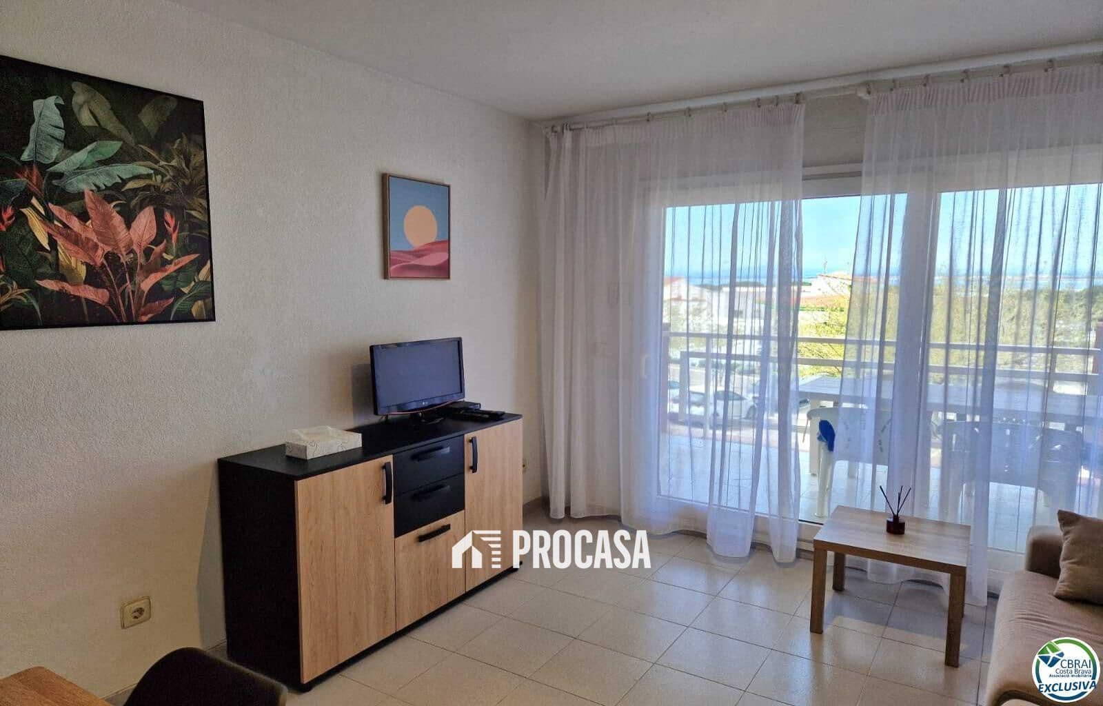 2 bedroom Flat for sale in Roses - € 225,000 (Ref: 9425850)
