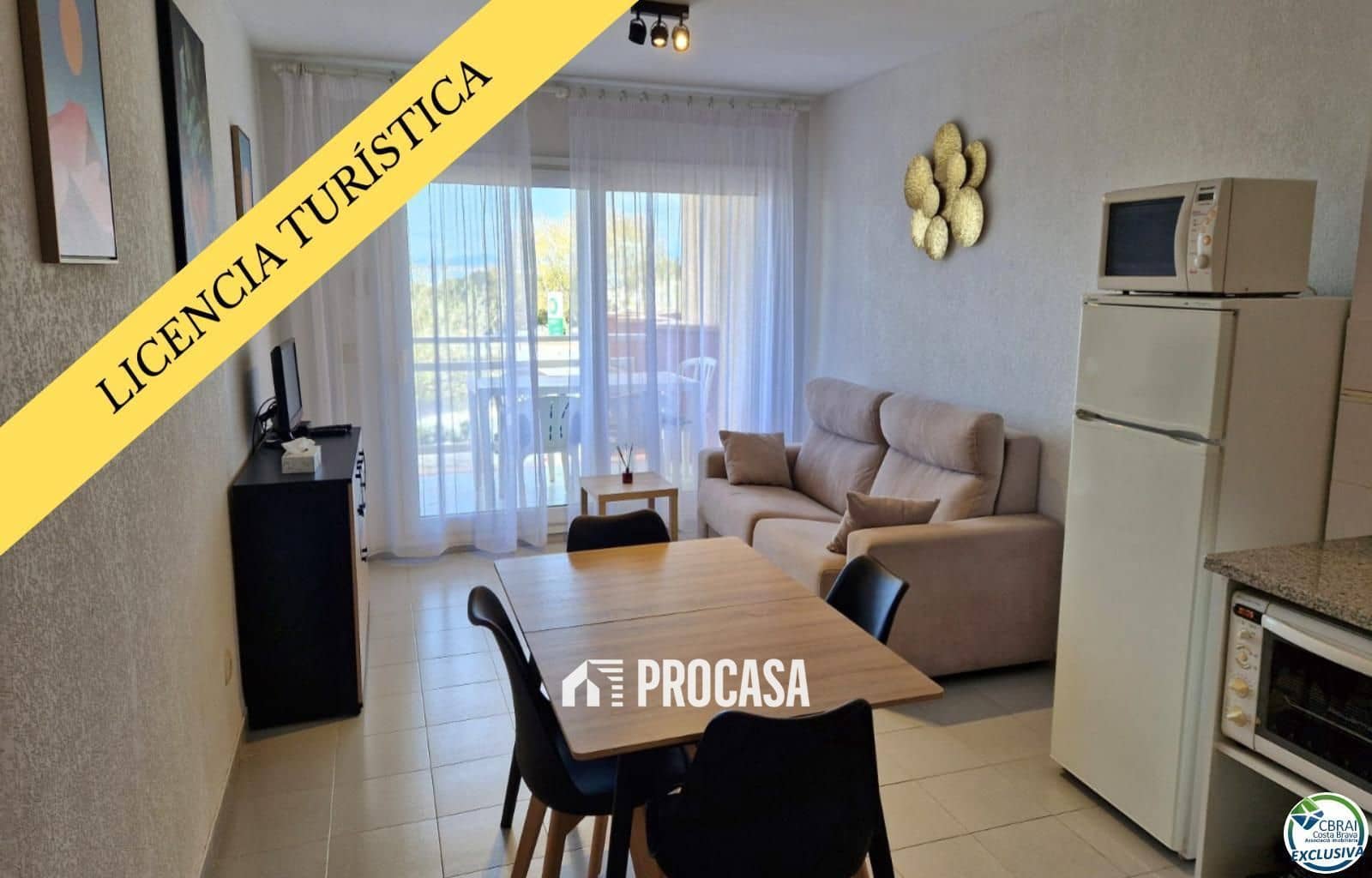 2 bedroom Flat for sale in Roses - € 225,000 (Ref: 9425850)