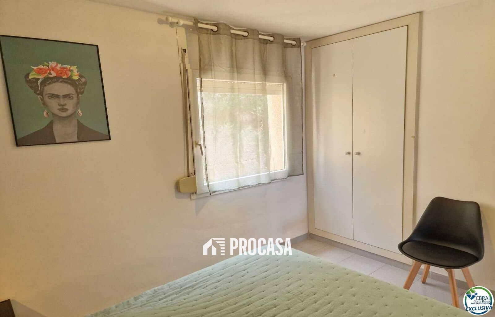 2 bedroom Flat for sale in Roses - € 225,000 (Ref: 9425850)