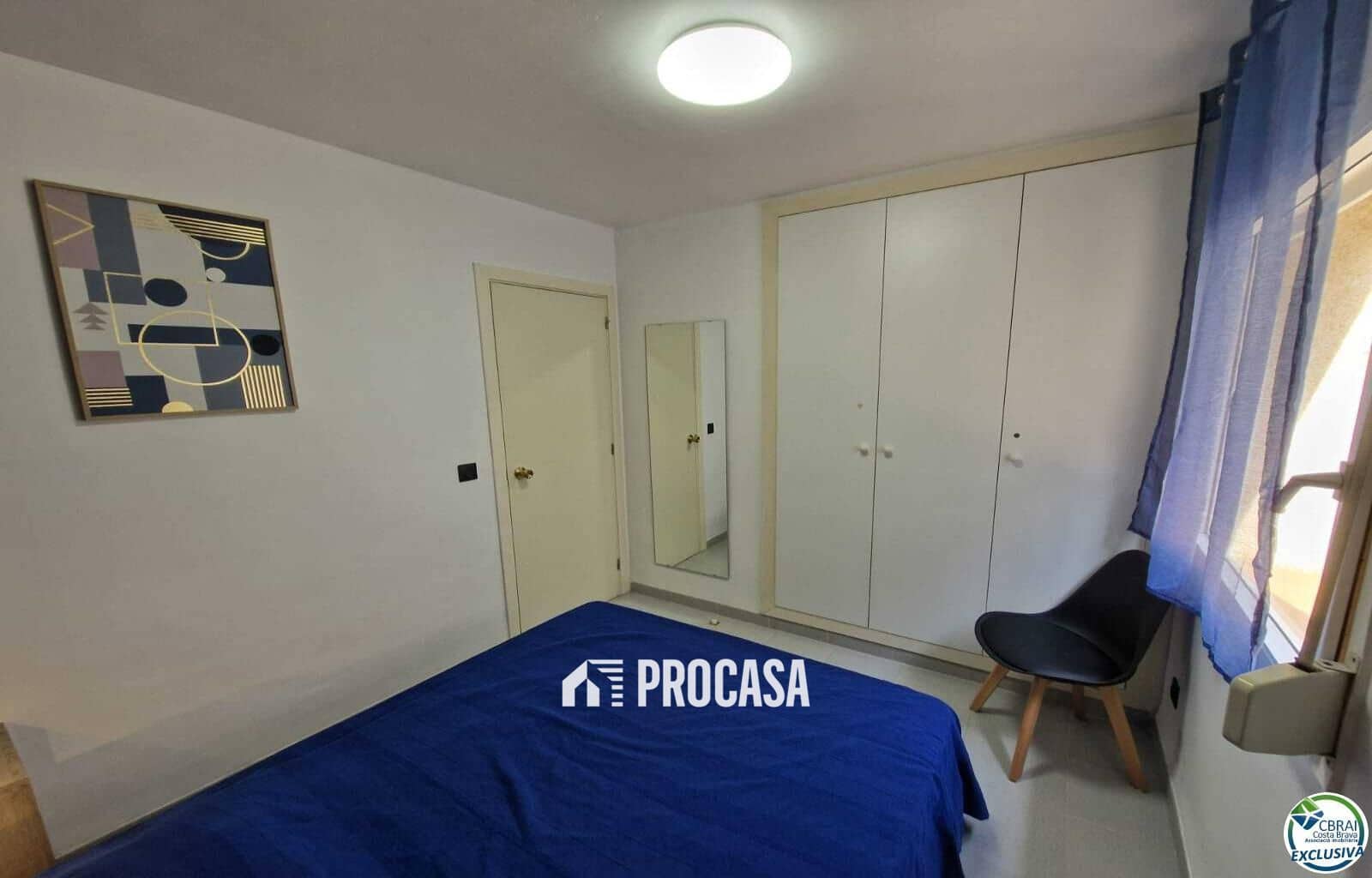 2 bedroom Flat for sale in Roses - € 225,000 (Ref: 9425850)