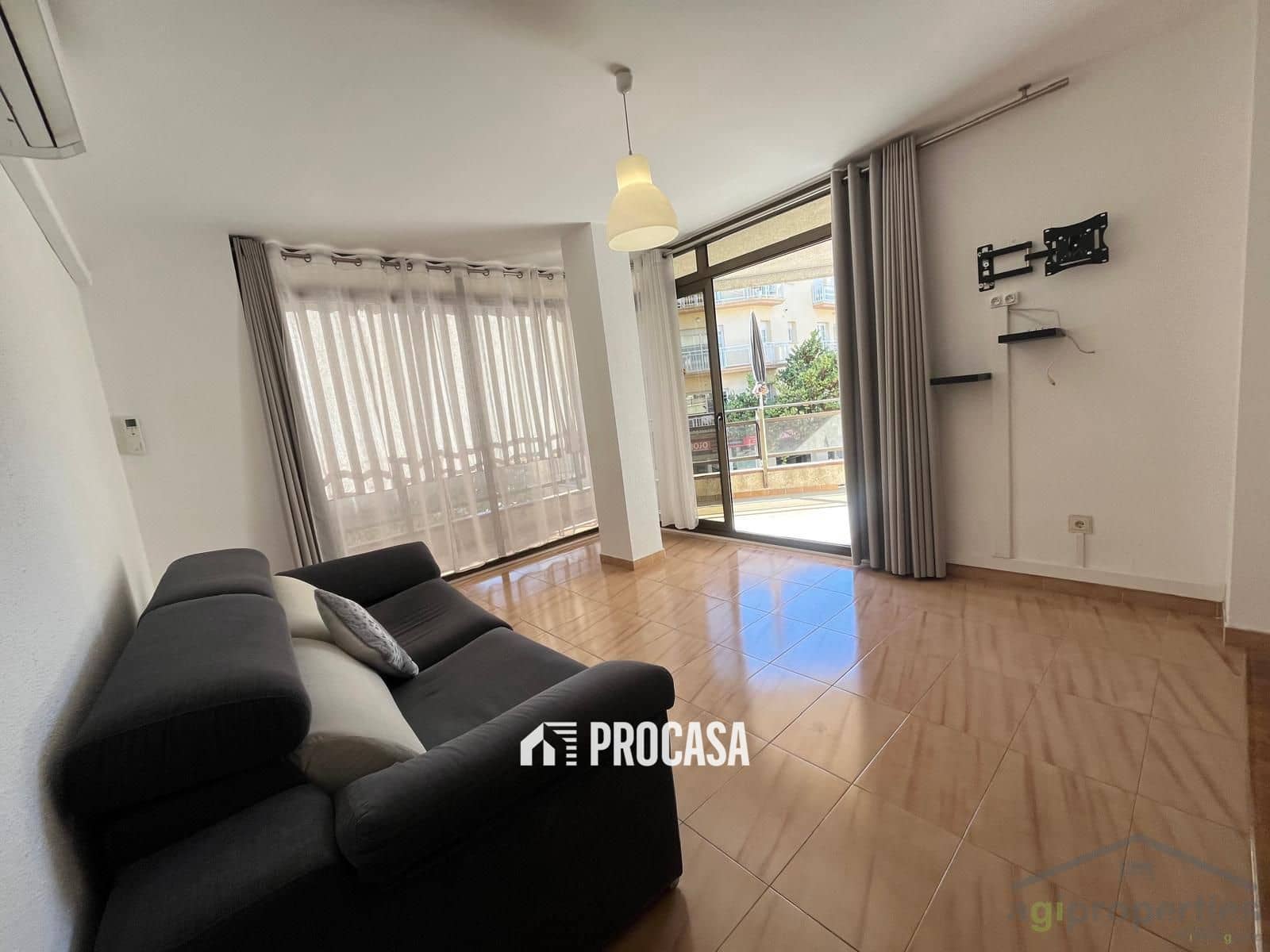 3 makuuhuone Asunto myytävänä paikassa Roses - 230 000 € (Ref: 9427993)