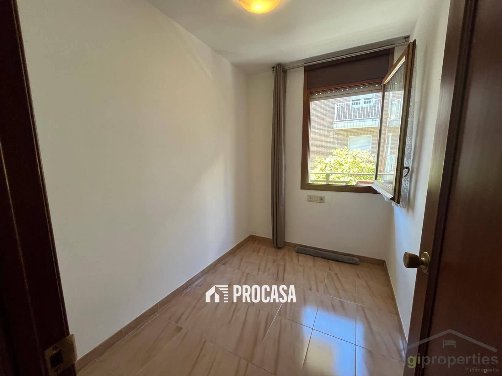 3 makuuhuone Asunto myytävänä paikassa Roses - 230 000 € (Ref: 9427993)