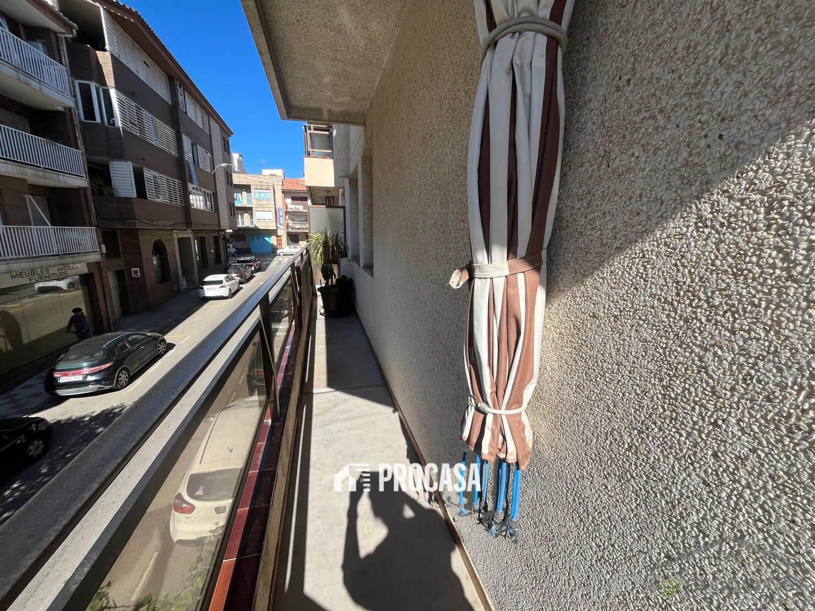 3 makuuhuone Asunto myytävänä paikassa Roses - 230 000 € (Ref: 9427993)