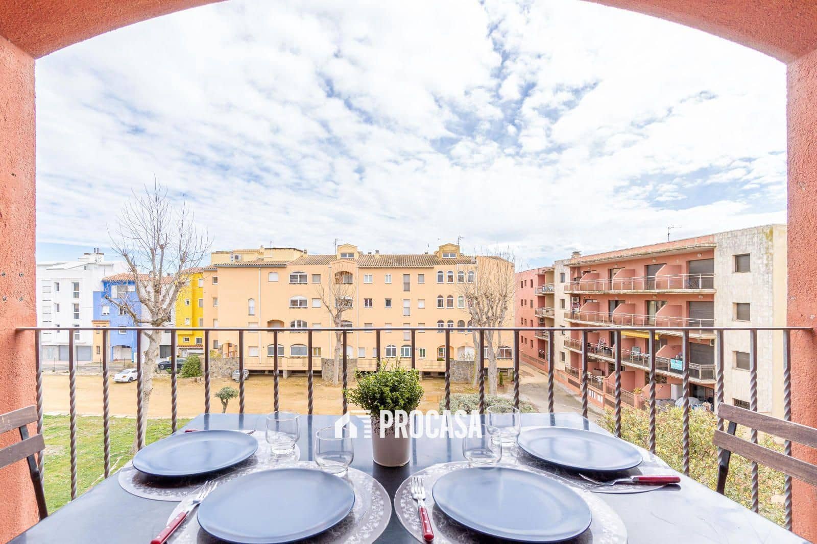 2 soveværelse Lejlighed til salg i Empuriabrava med swimmingpool - € 195.000 (Ref: 9428233)