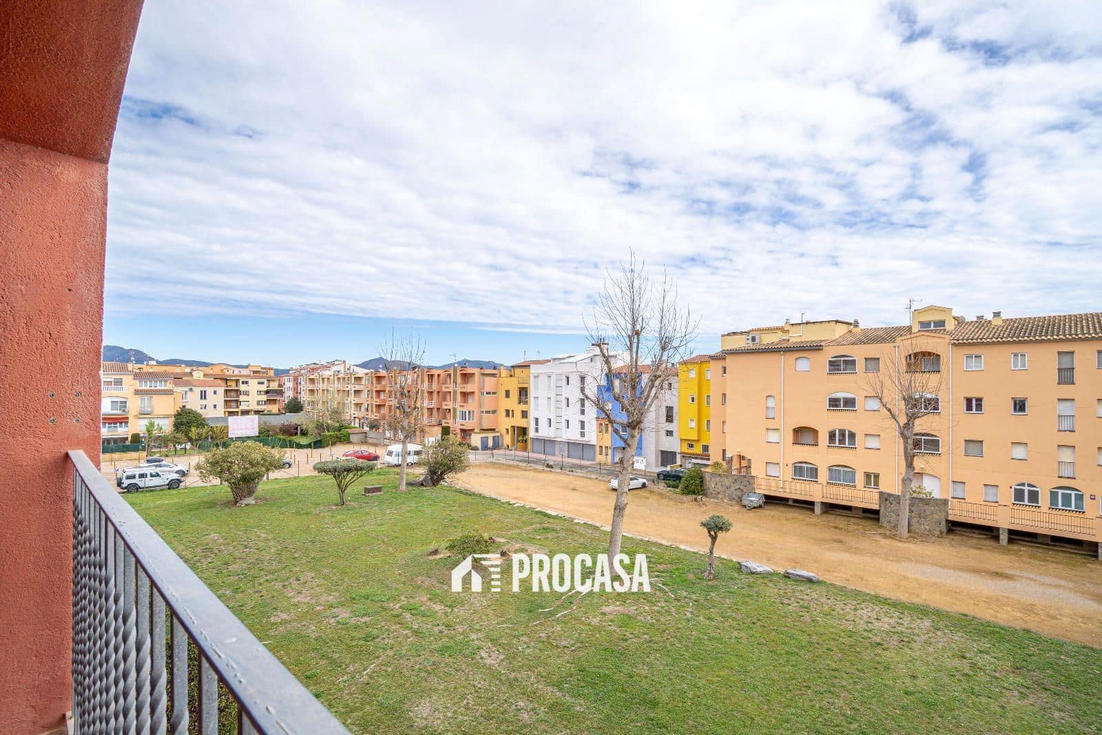 2 soveværelse Lejlighed til salg i Empuriabrava med swimmingpool - € 195.000 (Ref: 9428233)