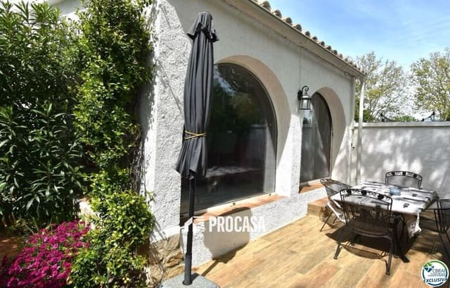 2 sovrum Villa till salu i Empuriabrava, Castelló d'Empúries - 395 000 € (Ref: 9431929)