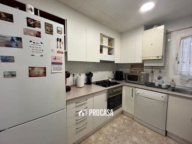 4 sovrum Lägenhet till salu i Roses - 199 500 € (Ref: 9431932)