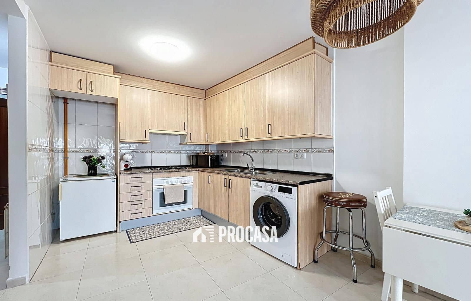 2 bedroom Flat for sale in Roses - € 185,000 (Ref: 9436007)