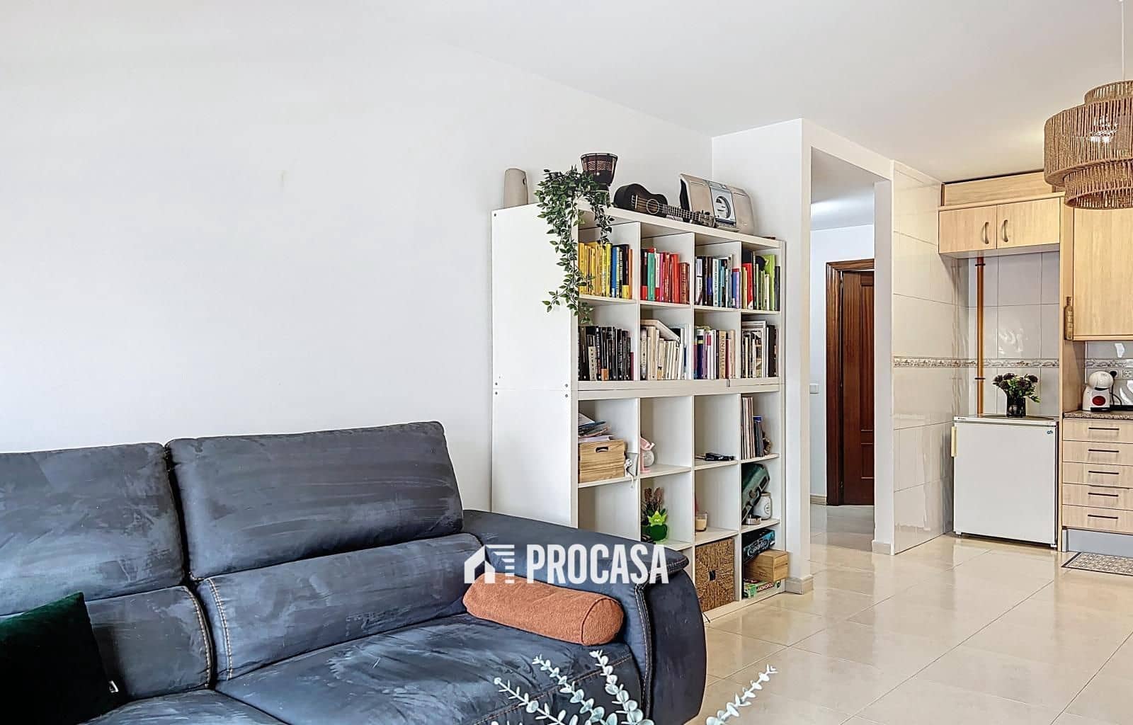 2 bedroom Flat for sale in Roses - € 185,000 (Ref: 9436007)