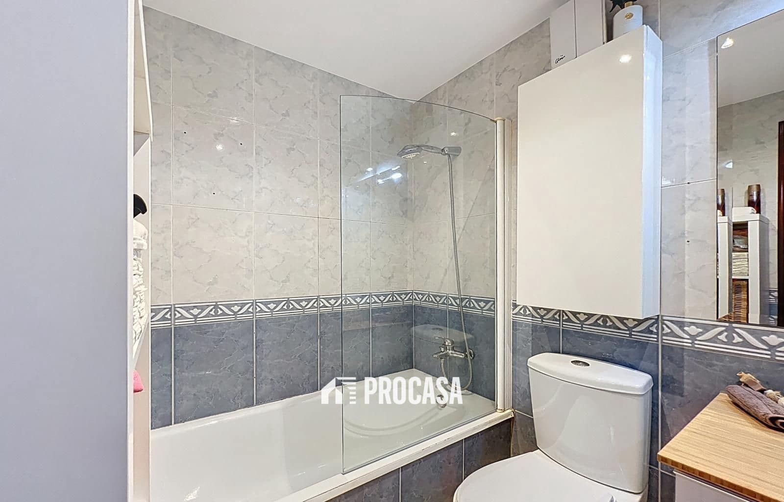 2 bedroom Flat for sale in Roses - € 185,000 (Ref: 9436007)