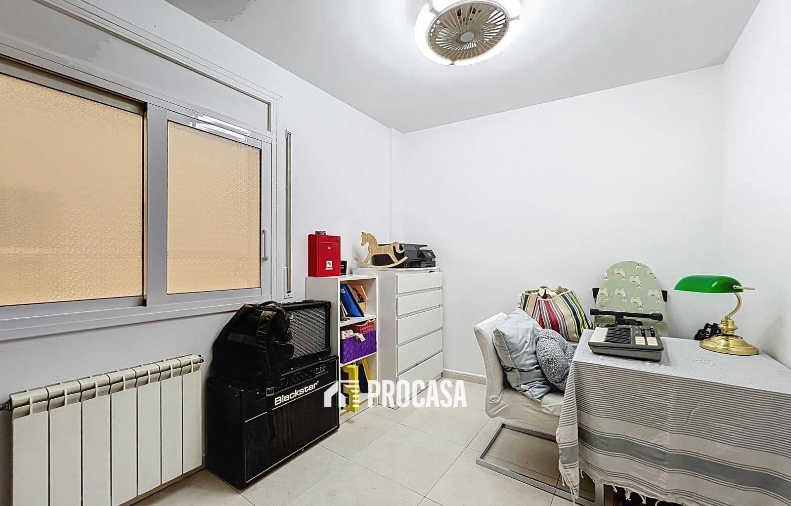 2 bedroom Flat for sale in Roses - € 185,000 (Ref: 9436007)