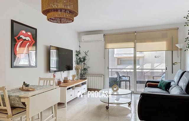 2 slaapkamer Flat te koop in Roses - € 185.000 (Ref: 9436007)