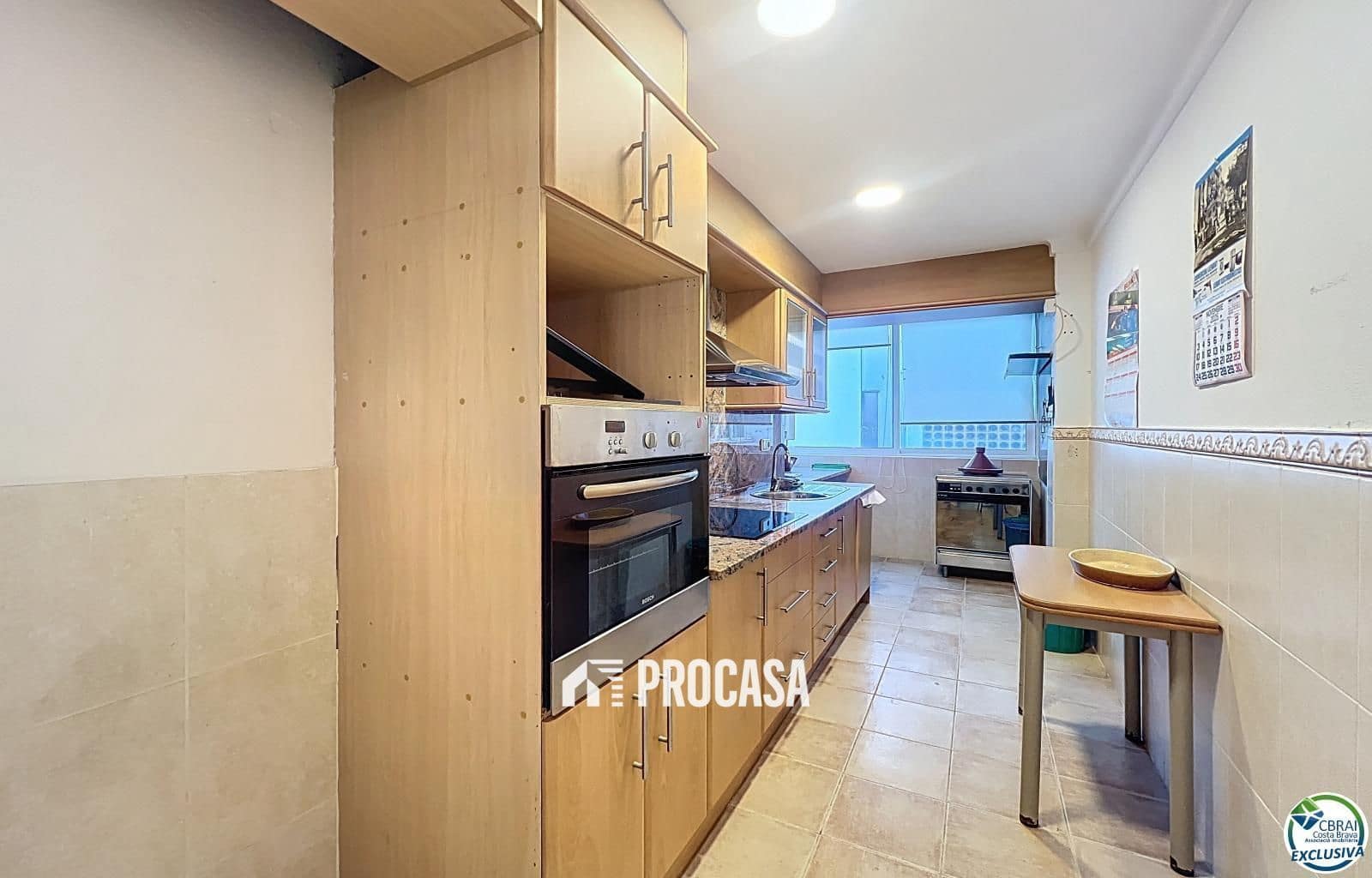 2 bedroom Flat for sale in Roses - € 185,000 (Ref: 9438139)