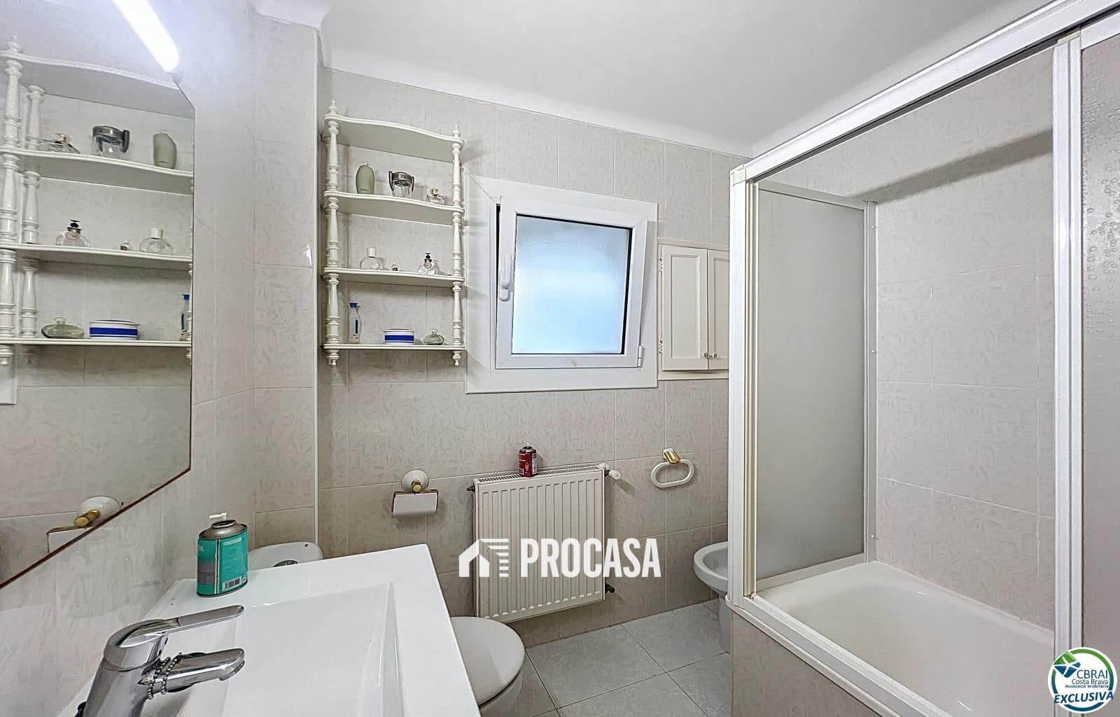 2 bedroom Flat for sale in Roses - € 185,000 (Ref: 9438139)