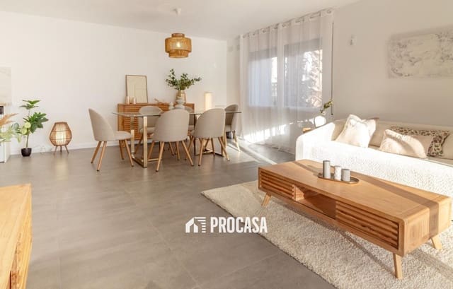 2 slaapkamer Flat te koop in Empuriabrava, Castelló d'Empúries met zwembad - € 320.000 (Ref: 9443984)