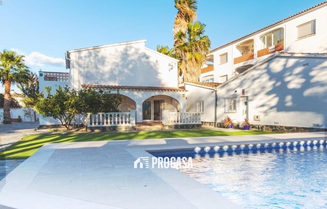 2 slaapkamer Flat te koop in Empuriabrava, Castelló d'Empúries met zwembad - € 320.000 (Ref: 9443984)