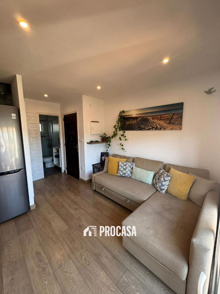 1 bedroom Flat for sale in Empuriabrava with pool - € 170,000 (Ref: 9443985)